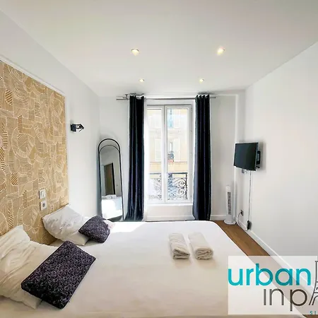 Urban Flat 18 - 2 Bedrooms Flat In Apartman