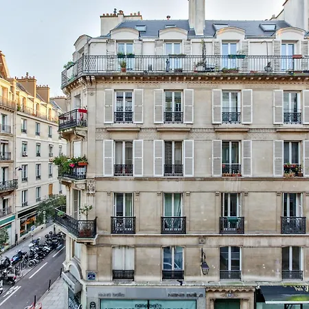 Urban Flat 18 - 2 Bedrooms Flat In Appartement Parijs