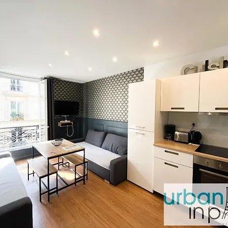 Urban Flat 18 - 2 Bedrooms Flat In Parijs