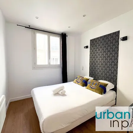 Urban Flat 18 - 2 Bedrooms Flat In Lägenhet